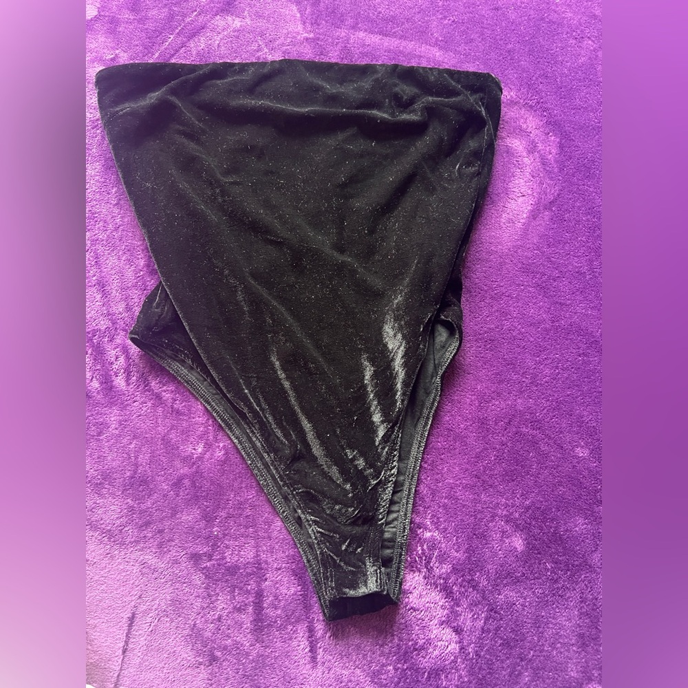 NWT Dolls Kill/Sugar Thrillz Black Velvet Bodysuit Size S/M